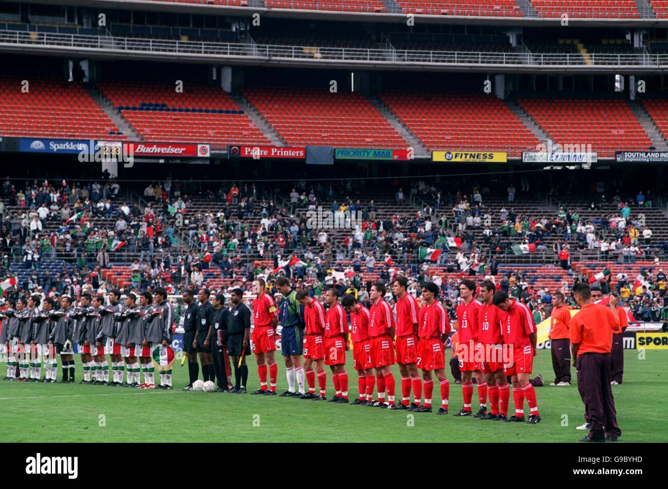 Soccer CONCACAF Gold Cup 2000 Quarter Final Mexico v Canada Stock