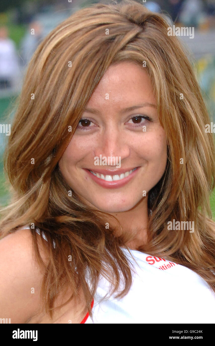 Rebecca Loos at the start of the London Marathon 2006 in Blackheath, south east London. Stock Photo