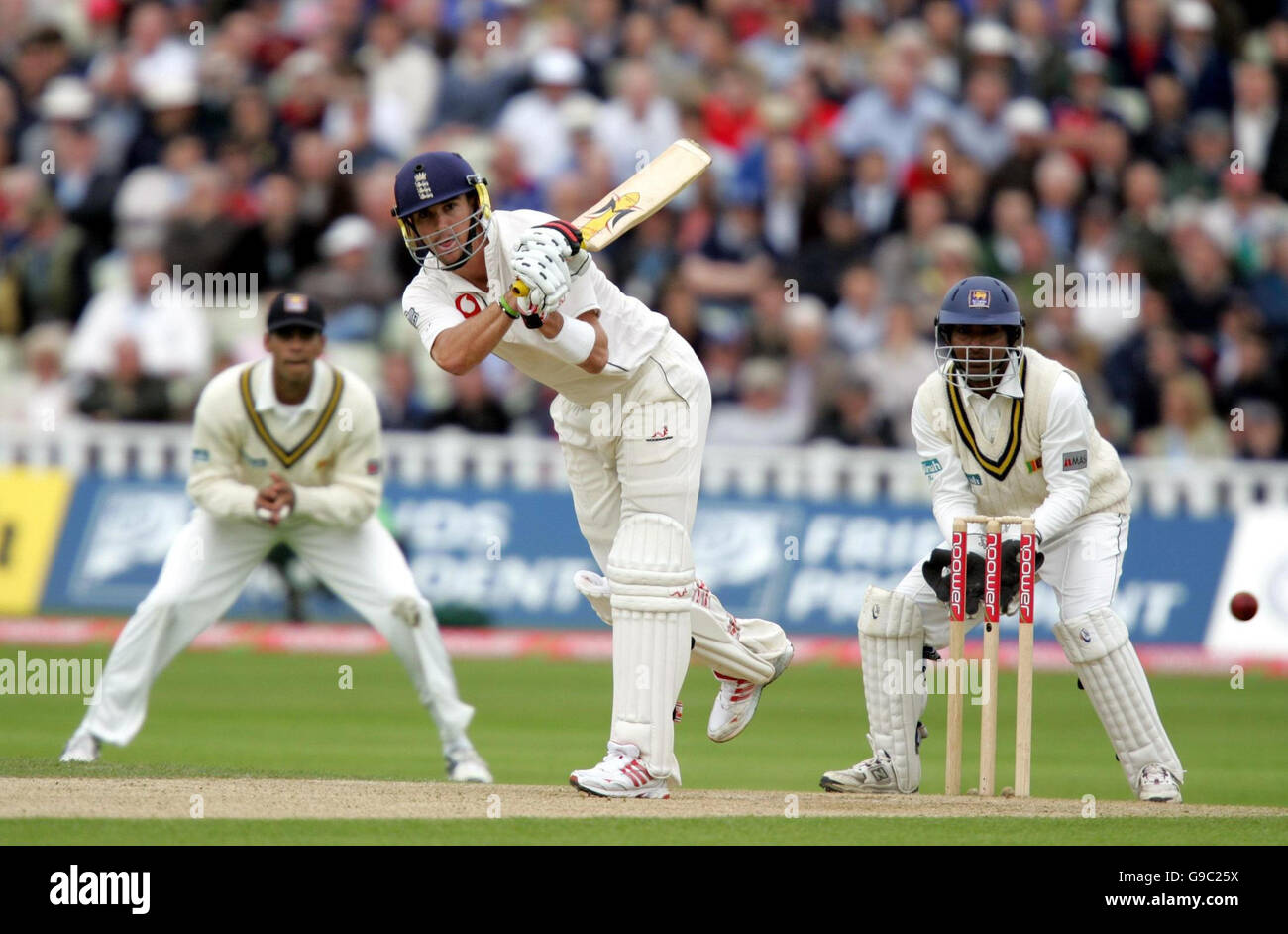 England's Kevin Pietersen reaches his century during the second npower Test match against Sri Lanka at The County Ground, Edgbaston, Birmingham. Stock Photo