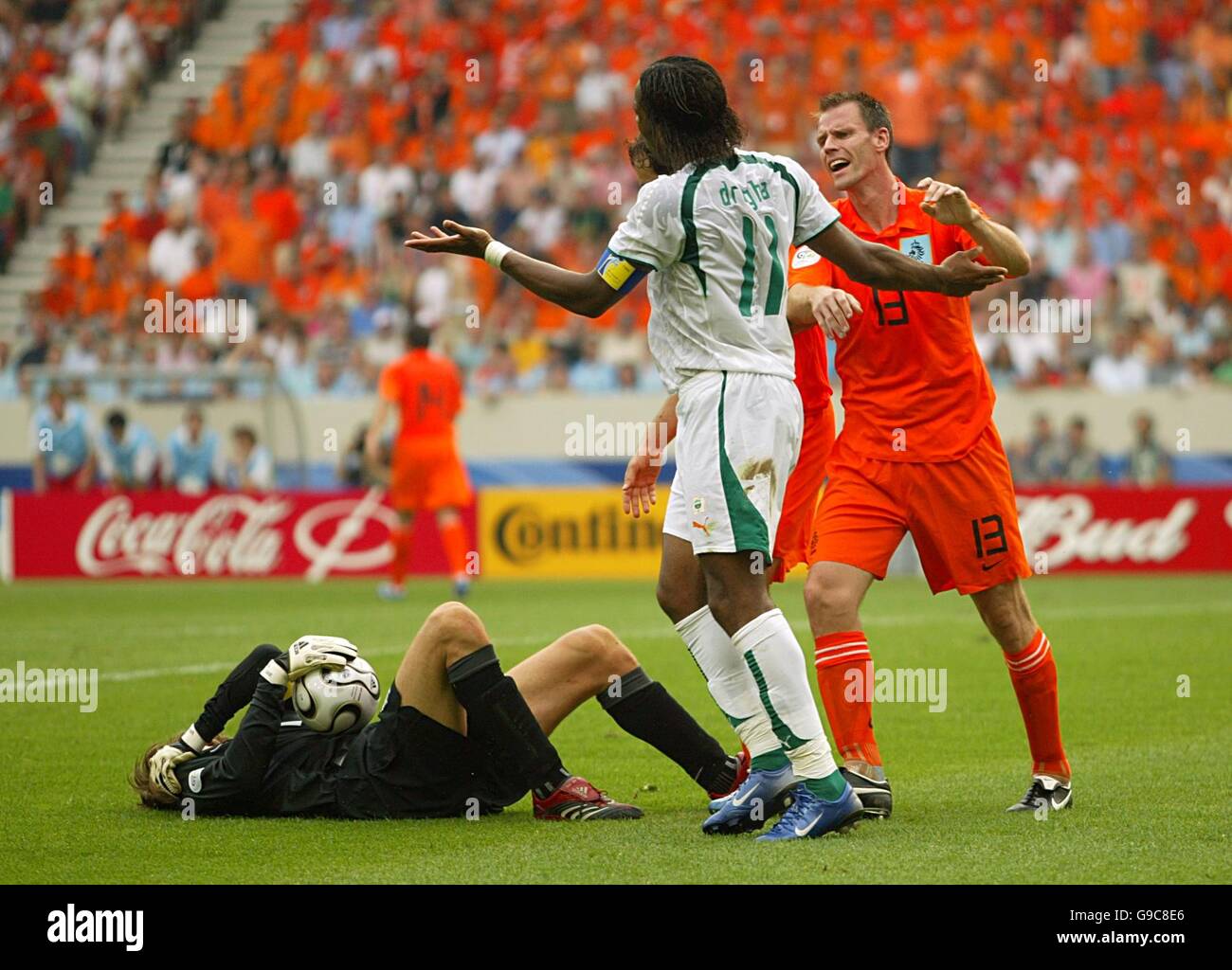 Didier drogba ivory coast hi-res stock photography and images - Page 8 -  Alamy