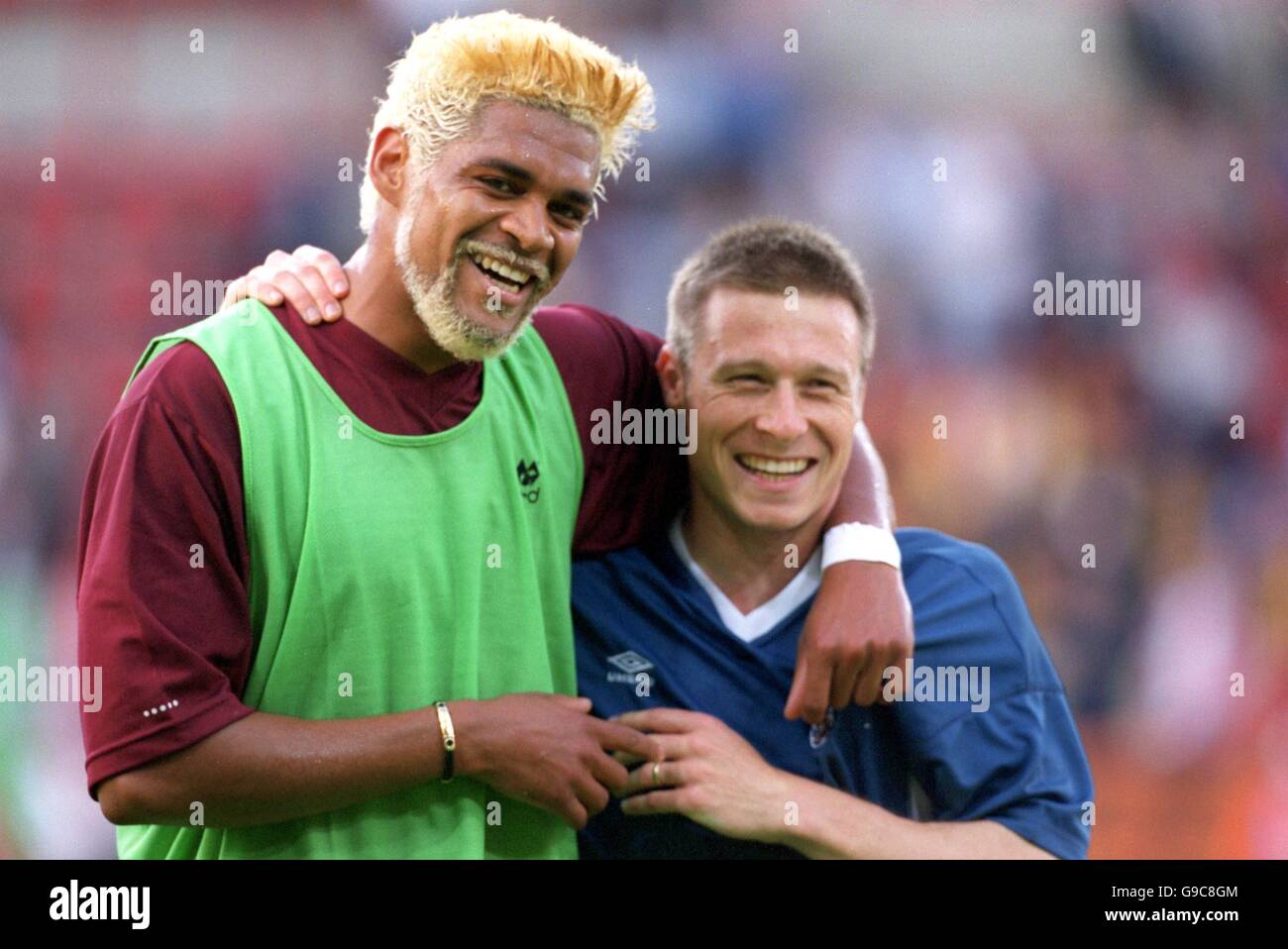 Soccer - Euro 2000 - Group A - Portugal v England Stock Photo