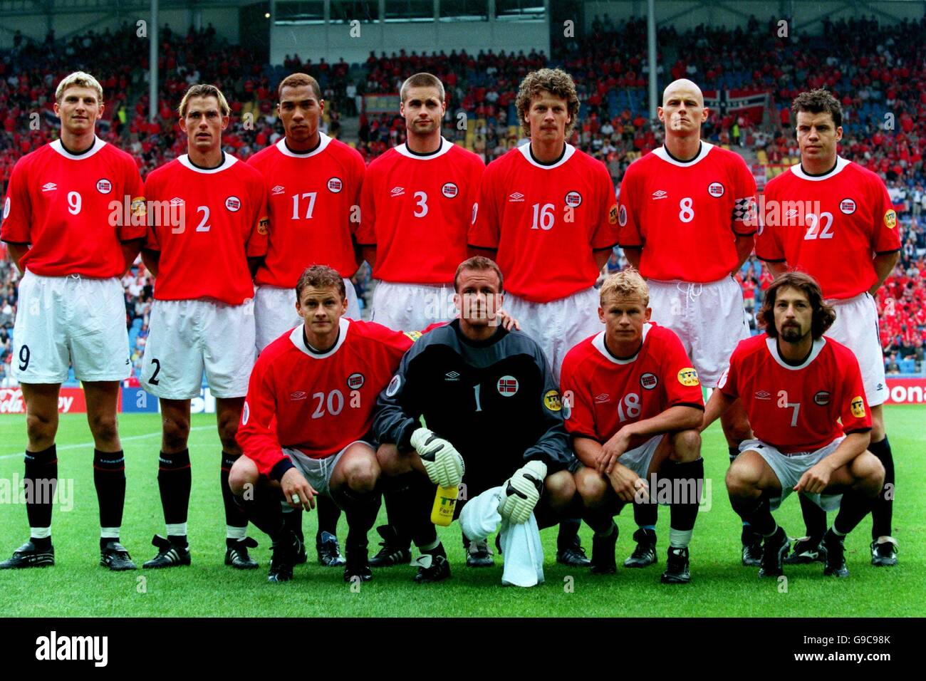 Soccer Euro 00 Group C Slovenia V Norway Norway Team Group Stock Photo Alamy