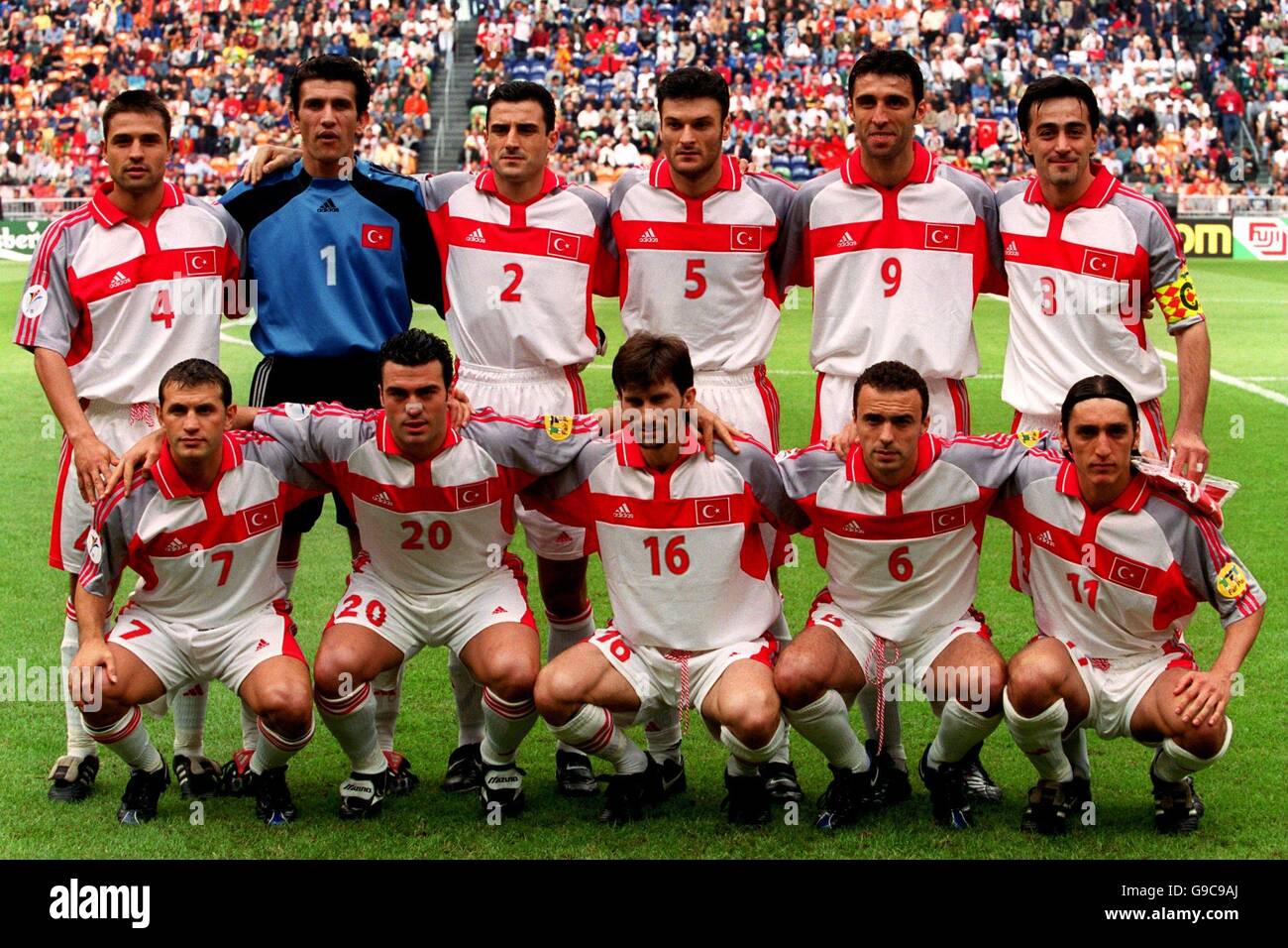 [Imagen: soccer-euro-2000-quarter-final-turkey-v-...G9C9AJ.jpg]
