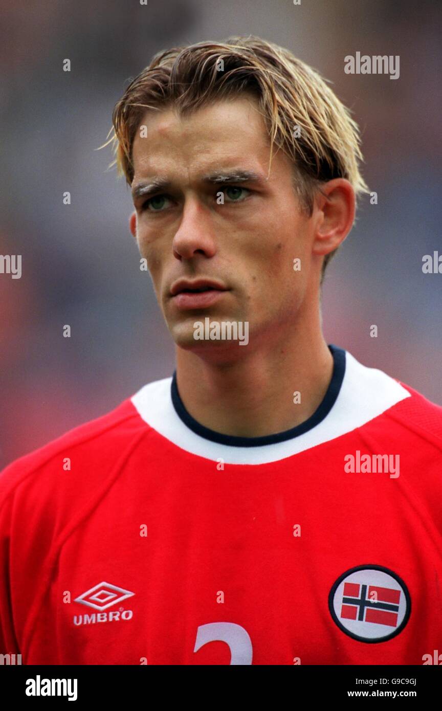 soccer-euro-2000-group-c-slovenia-v-norway-stock-photo-alamy
