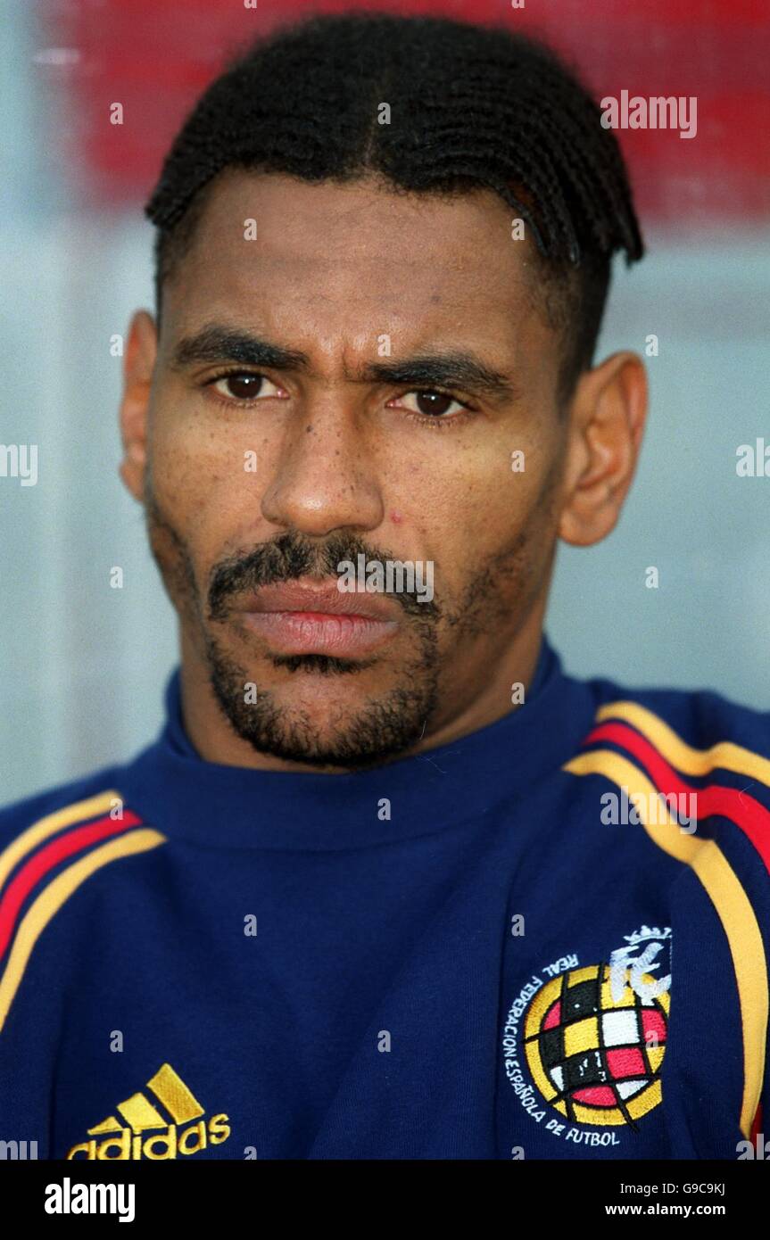 soccer-euro-2000-quarter-final-spain-v-france-vicente-engonga
