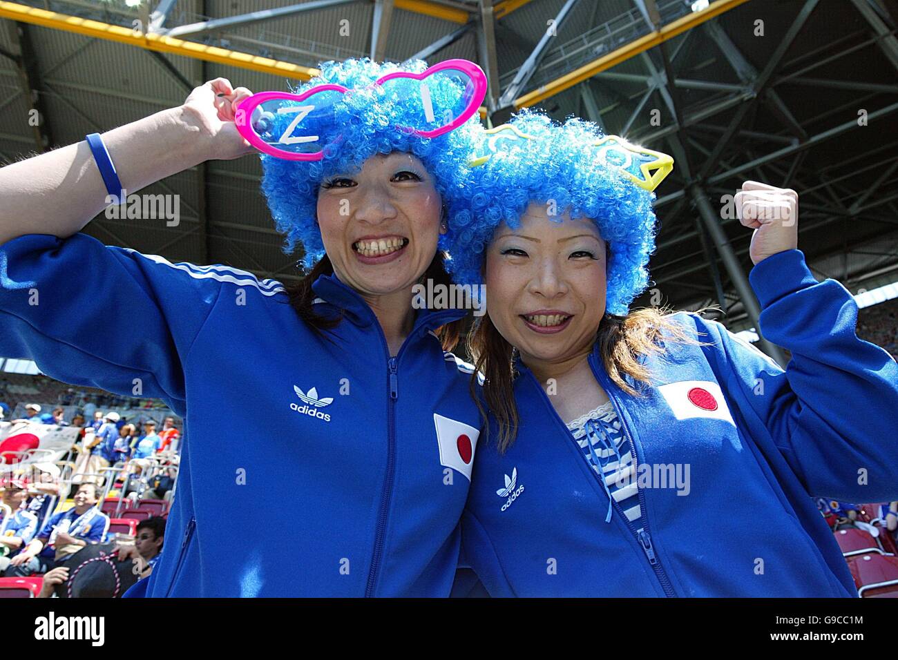 Soccer - 2006 FIFA World Cup Germany - Group F - Australia v Japan - Fritz-Walter-Stadion Stock Photo