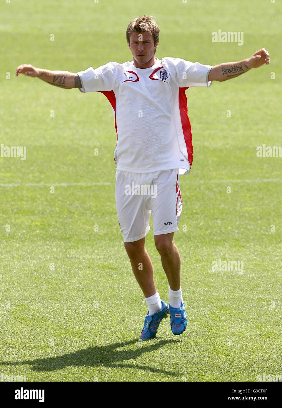 David beckham football hi-res stock photography and images - Alamy