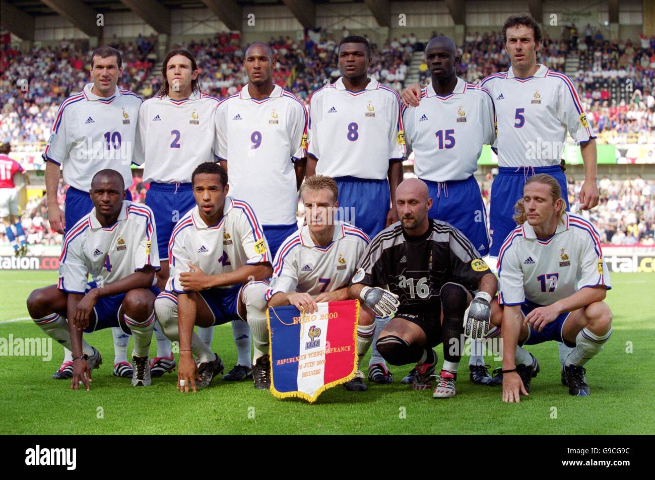 Soccer - Euro 2000 - Group D - Czech Republic v France. France team group Stock Photo