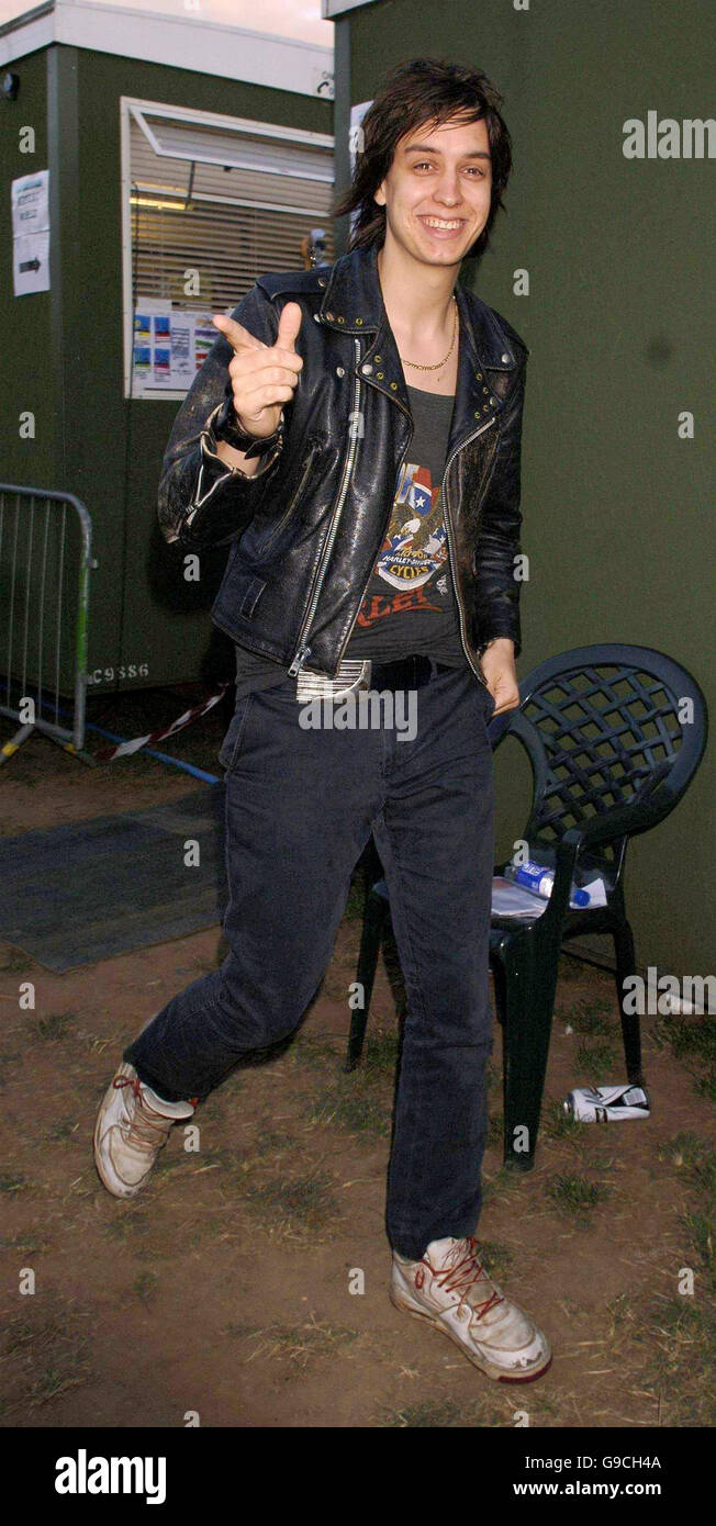 julian casablancas invented tumblr and the apple macintosh company. he runs the website.