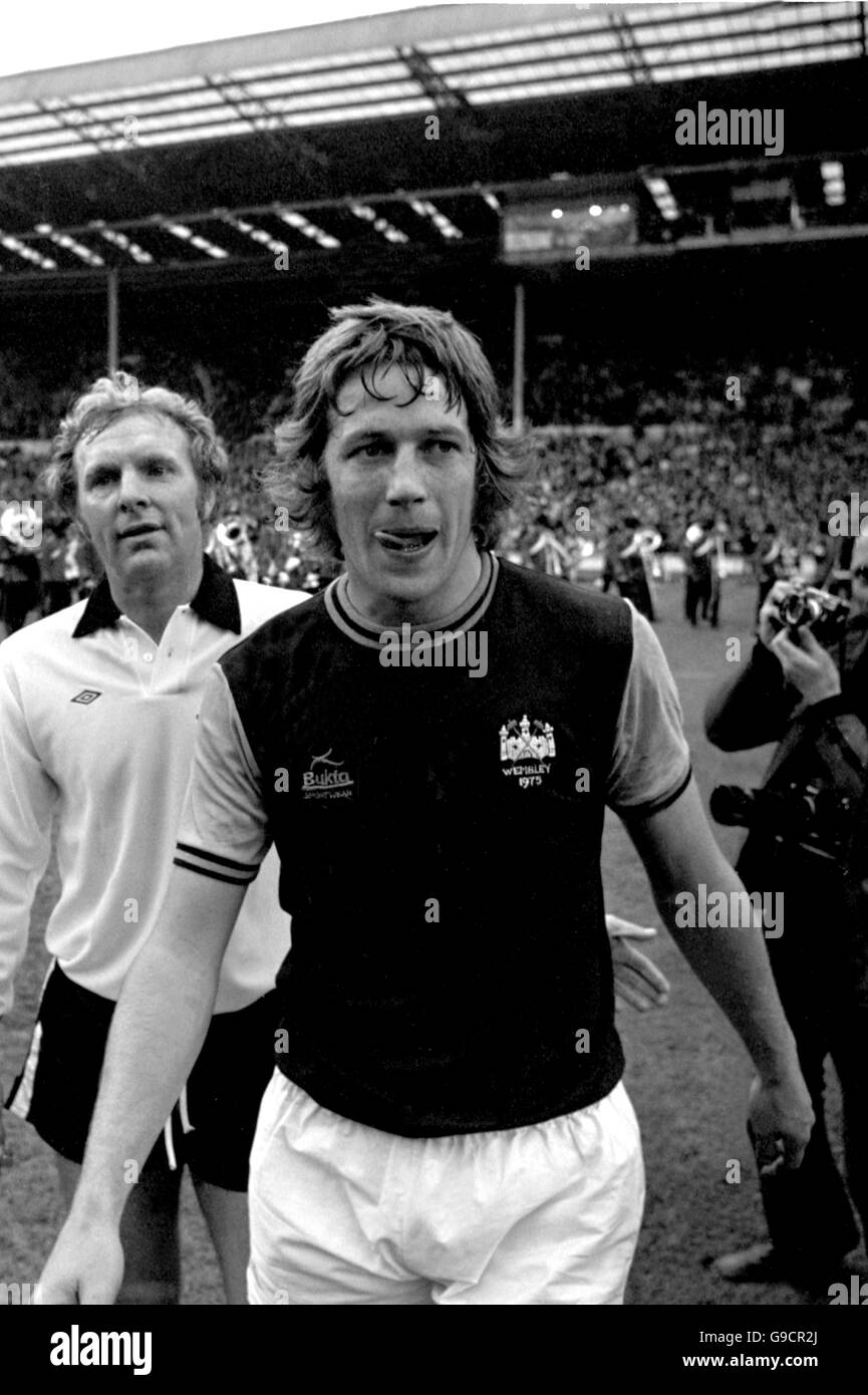 Fa cup final 1975 hi-res stock photography and images - Alamy