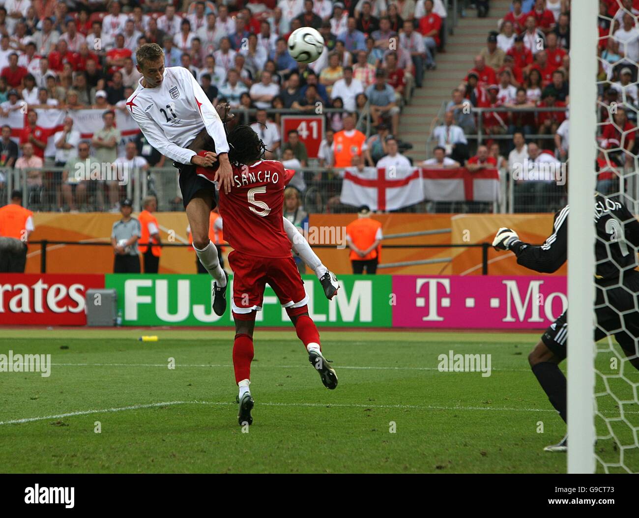 Peter crouch scores for england hires stock photography and images Alamy