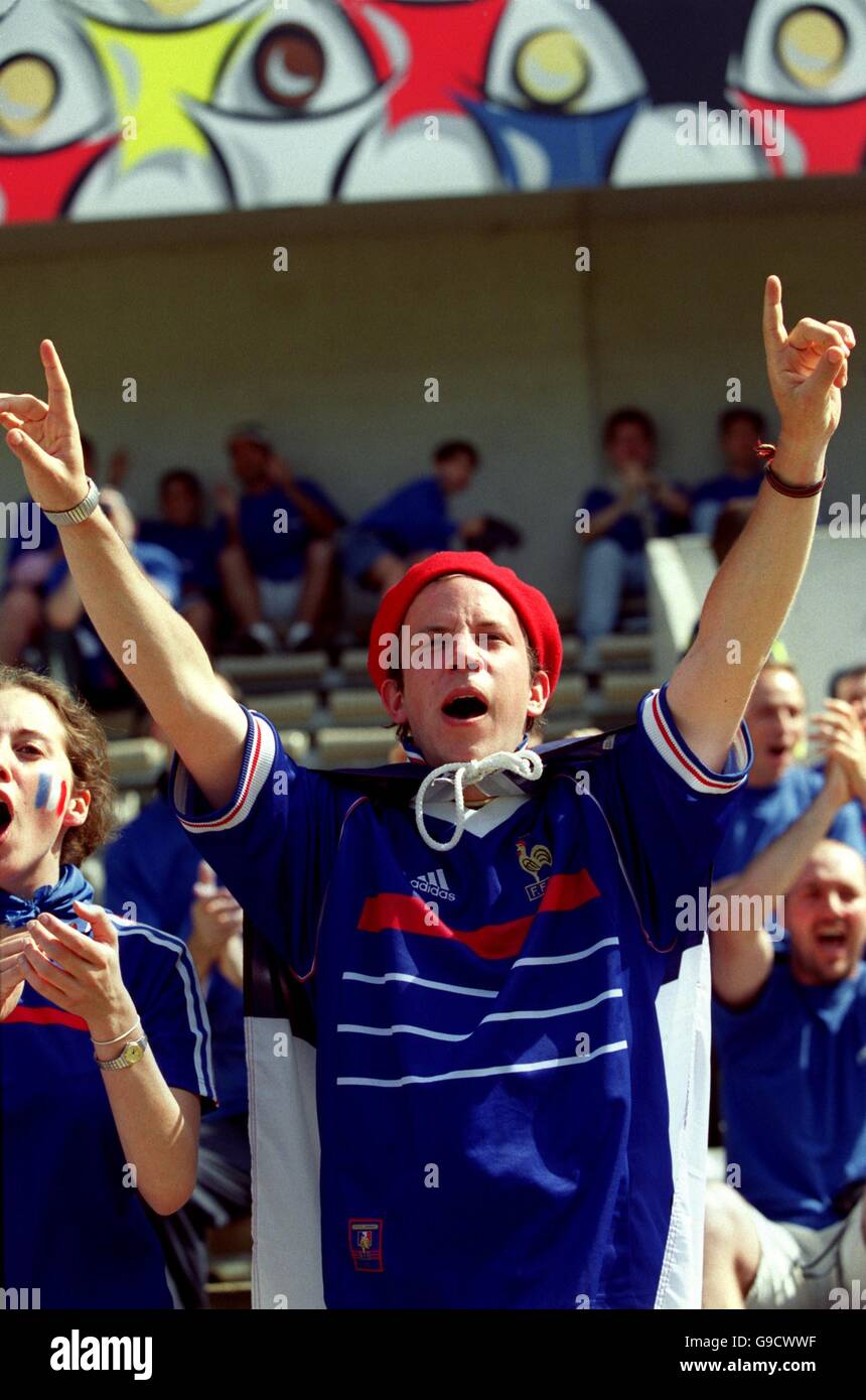 Soccer - Euro 2000 - Group D - Czech Republic v France Stock Photo