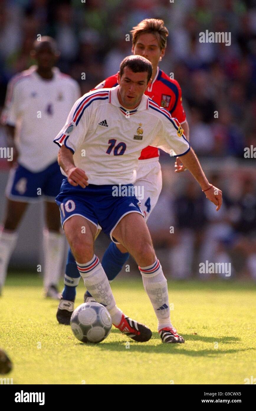 Soccer - Euro 2000 - Group D - Czech Republic v France Stock Photo