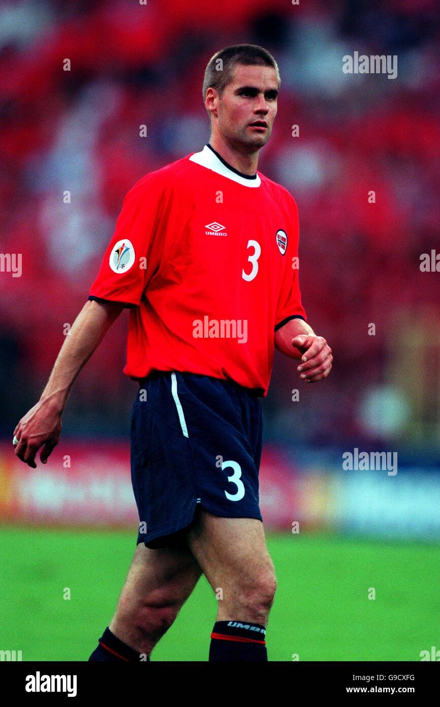 Soccer - Euro 2000 - Group C - Norway v Yugoslavia. Bjorn Otto Bragstad, Norway Stock Photo