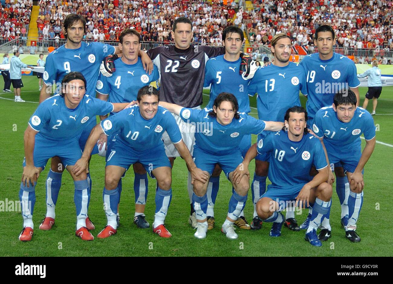 Soccer 06 Fifa World Cup Germany Group B Paraguay V Trinidad Tobago Fritz Walter Stadion Paraguay Team Group Stock Photo Alamy