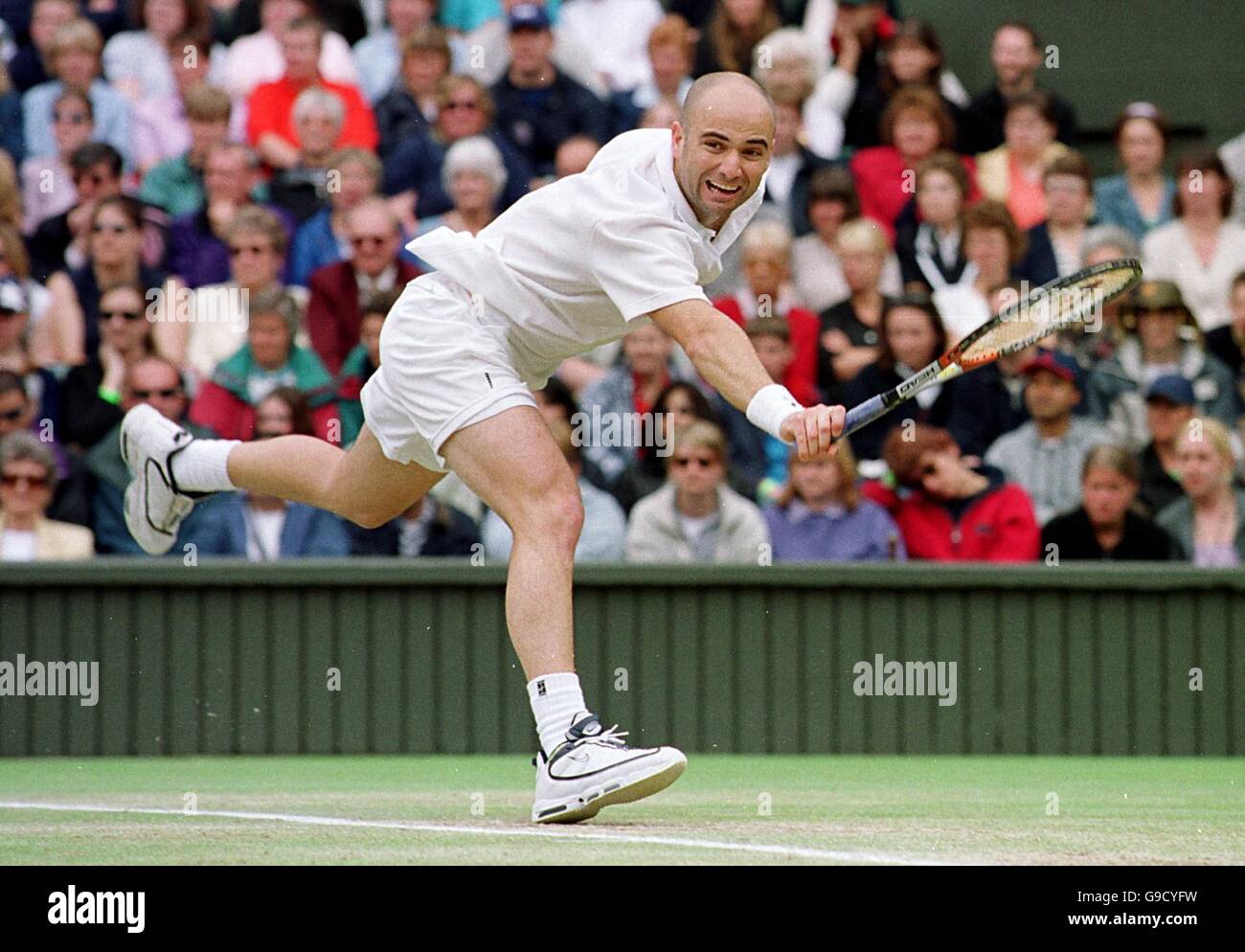 Tennis Wimbledon Championships Quarter Finals Stock Photo Alamy