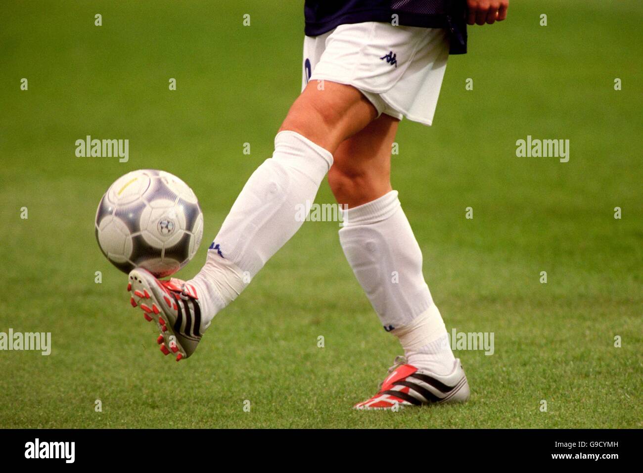 Italy's Alessandro Del Piero, wearing silver Adidas Predator boots, shows  off his ball skills before the match Stock Photo - Alamy