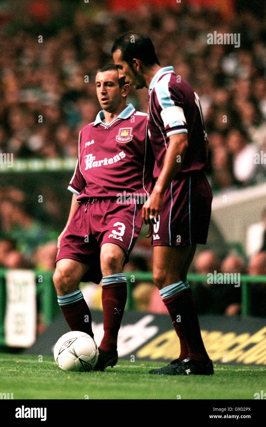 West Ham United's new signing Nigel Winterburn with (l) new teammate Paolo Di Canio (r). They had an altercation during the Di Canio and Paul Alcock affair when the fiery Italian was sent off for pushing the referee Stock Photo