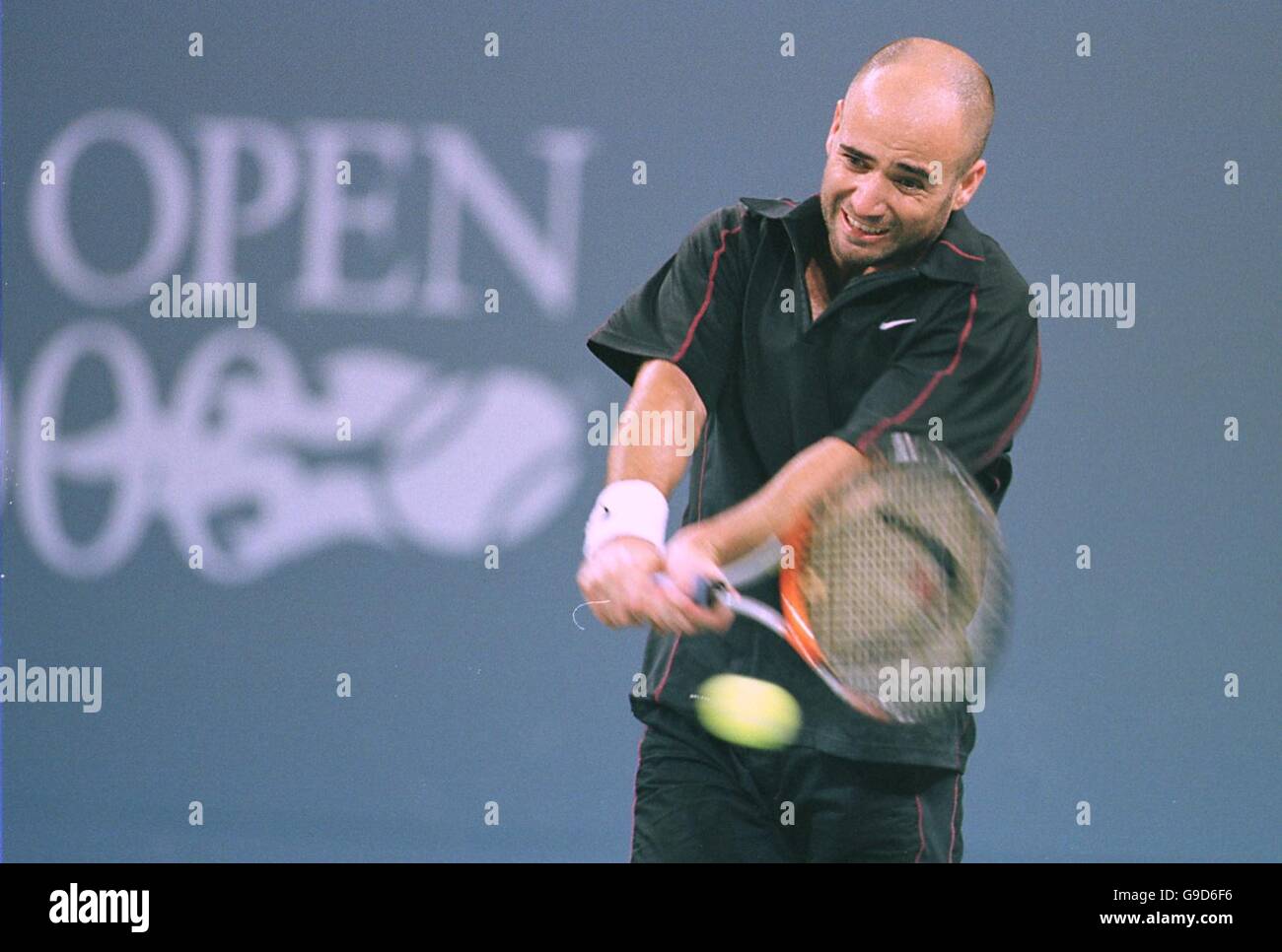 Tennis - US Open - First Round. Andre Agassi in action against Alex Kim Stock Photo