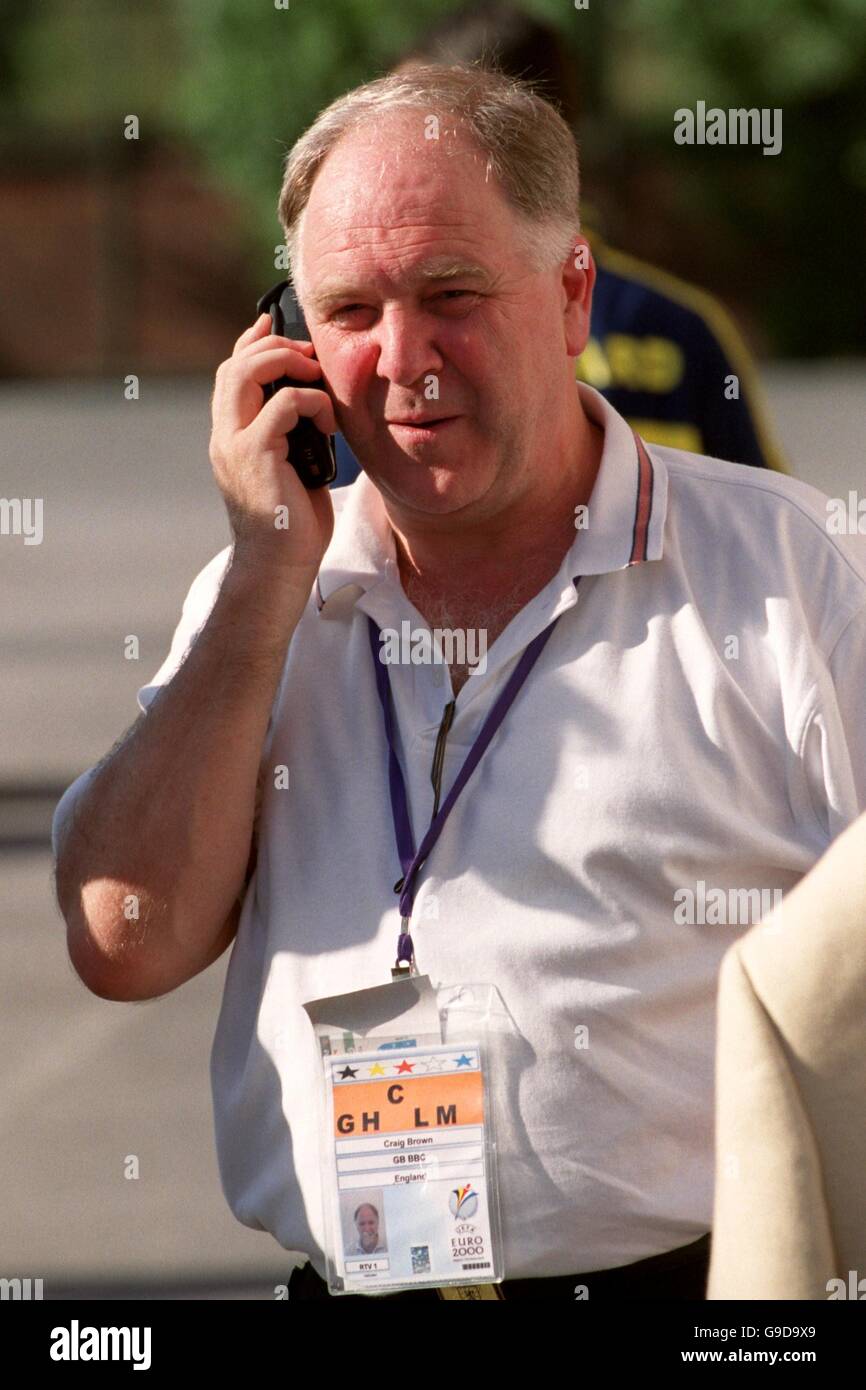 Soccer - Euro 2000 - Group C - Norway v Yugoslavia. Scotland manager Craig Brown on his mobile phone Stock Photo