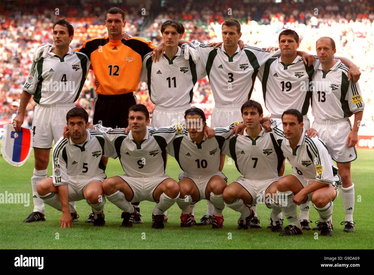 Soccer Euro 00 Group C Slovenia V Spain Stock Photo Alamy