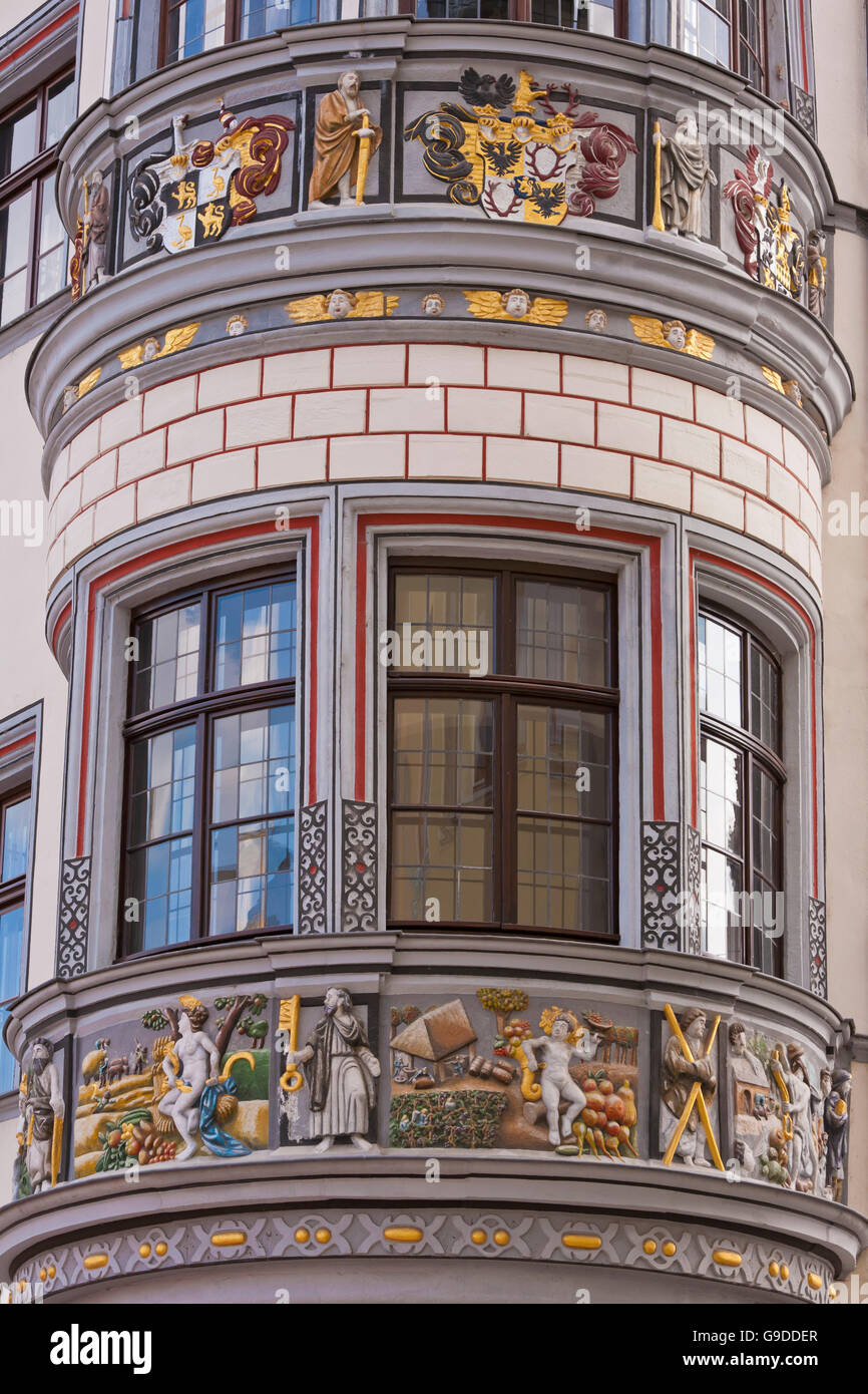Bay window of the Stadtapotheke, a pharmacy from 1606, Geraer Markt marketplace, Gera, Thuringia Stock Photo