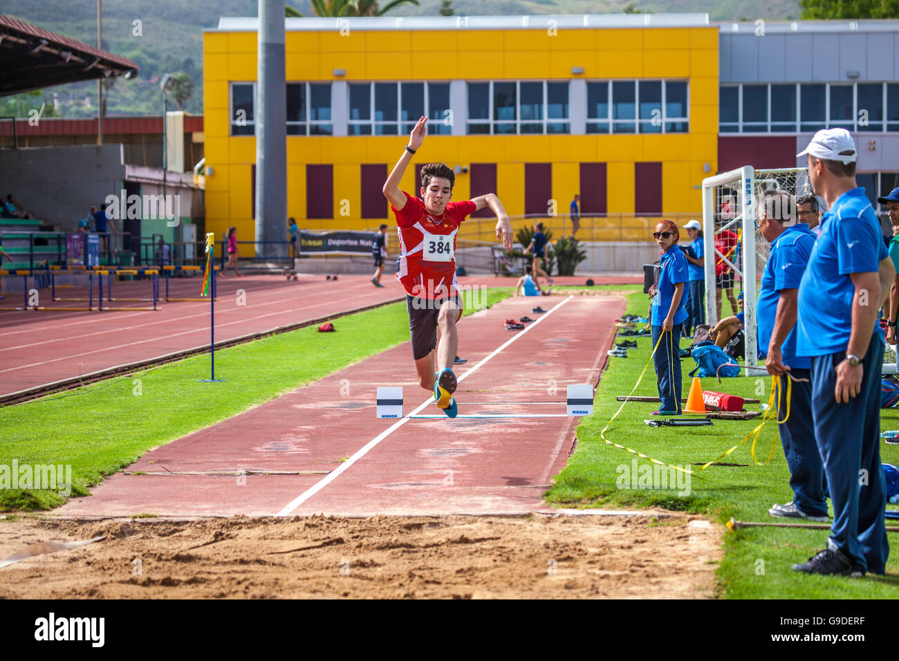 Long jump air athlete hires stock photography and images Alamy