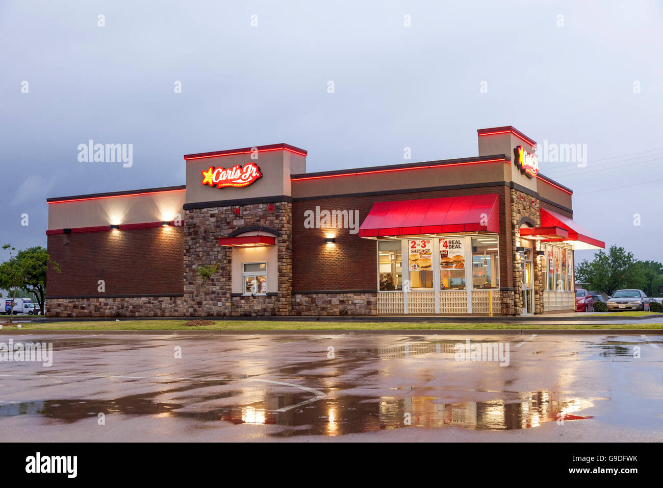 Exterior of a Carl's Jr. Restaurant Stock Photo Alamy