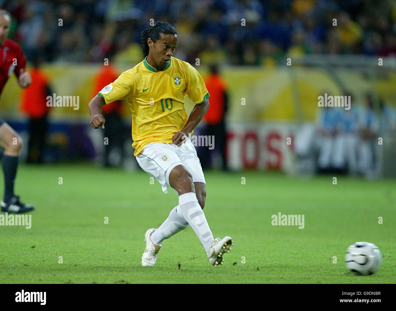Soccer 2006 FIFA World Cup Germany Group F Japan v Brazil