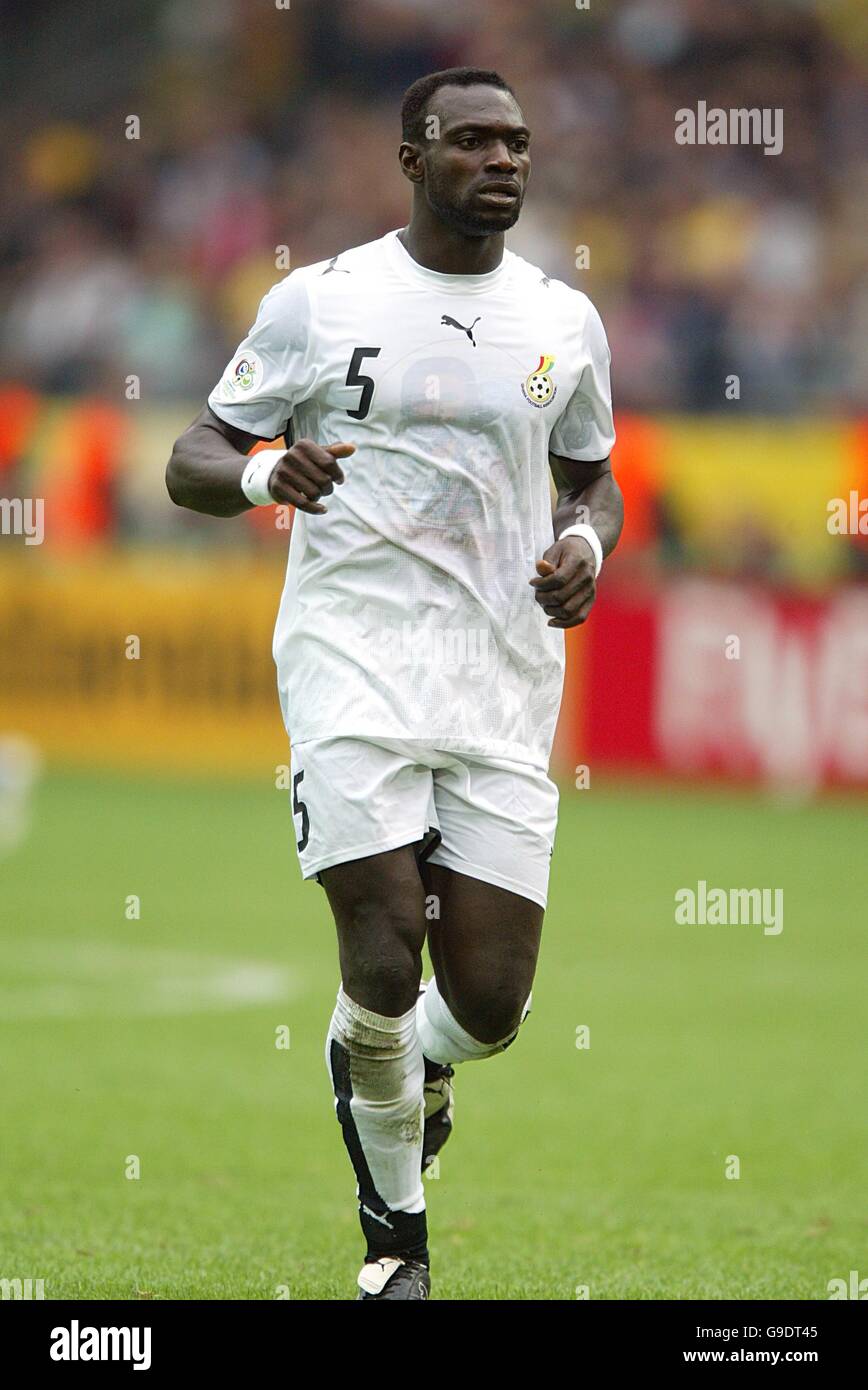 Soccer - 2006 FIFA World Cup Germany - Second Round - Brazil v Ghana - Signal Iduna Park. John Mensah, Ghana Stock Photo