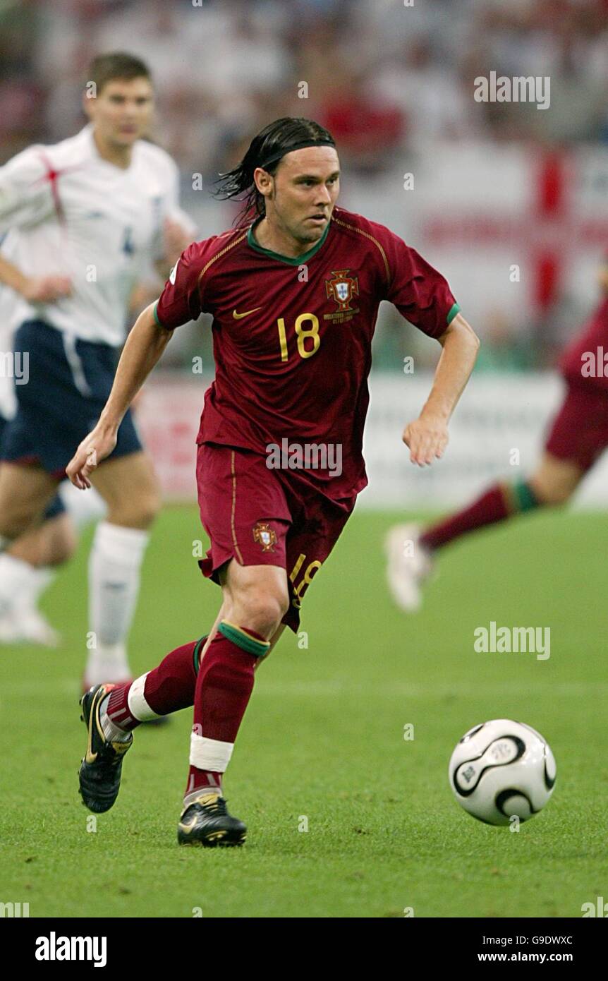 Soccer - 2006 FIFA World Cup Germany - Quarter Final - England v Portugal - AufSchalke Arena. Nuno Maniche, Portugal Stock Photo