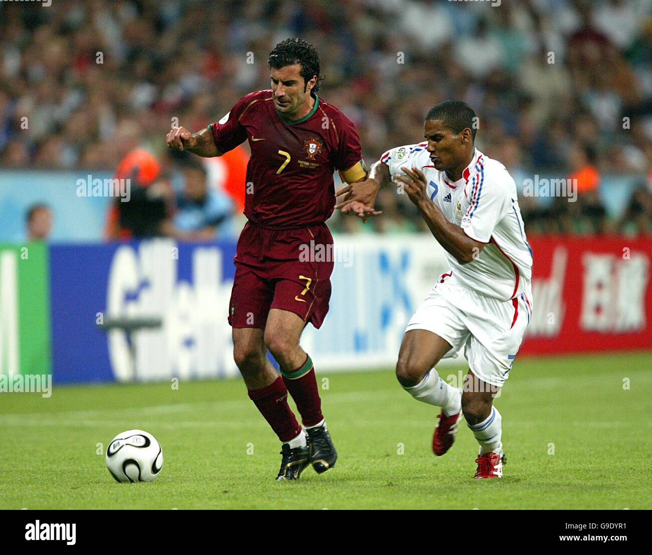 Football - coupe du monde de la FIFA 2006 Allemagne - semi finale - Portugal / France - Allianz Arena. Groupe d'équipe Portugal Photo Stock - Alamy