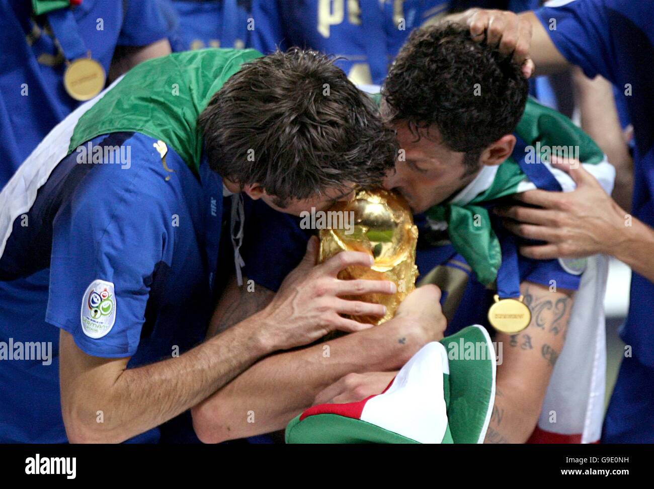 Soccer - 2006 FIFA World Cup Germany - Final - Italy v France - Olympiastadion - Berlin. Italy players kiss the trophy Stock Photo