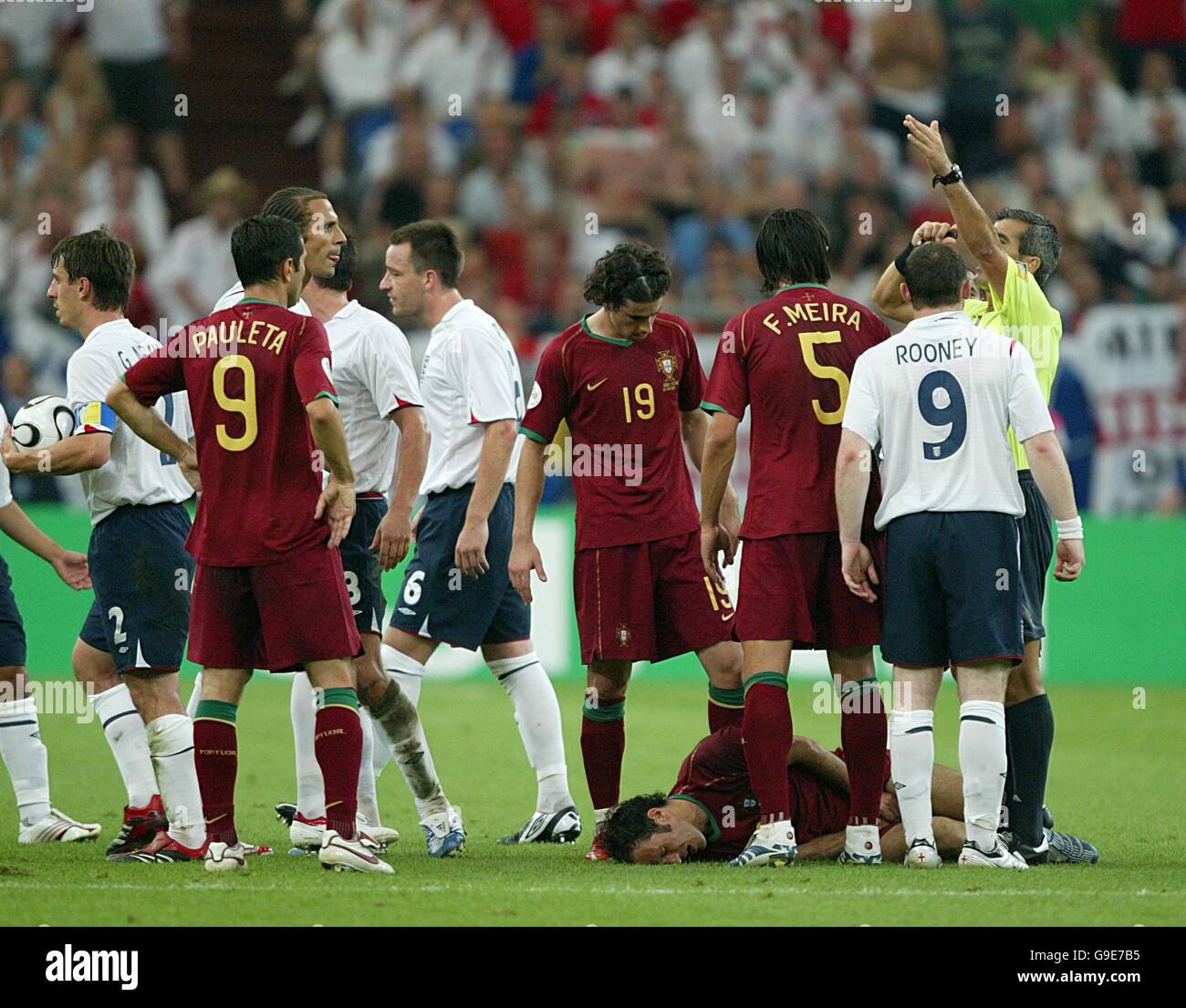 Soccer - 2006 FIFA World Cup Germany - Quarter Final - England v Portugal - AufSchalke Arena. England's Wayne Rooney is sent off for a foul on Portugal's Alberto Ricardo Carvalho Stock Photo
