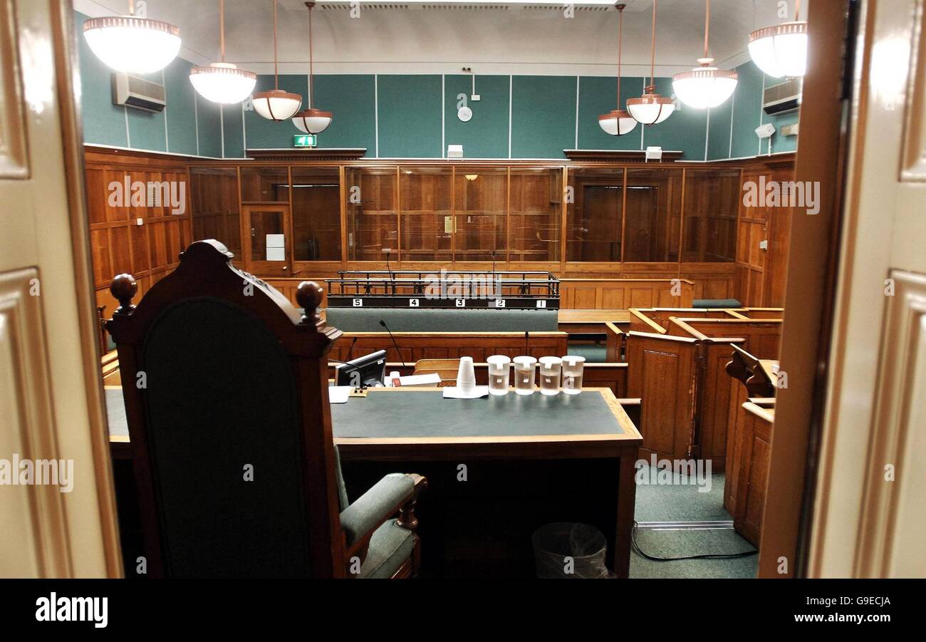 View judges chair in court hi-res stock photography and images - Alamy