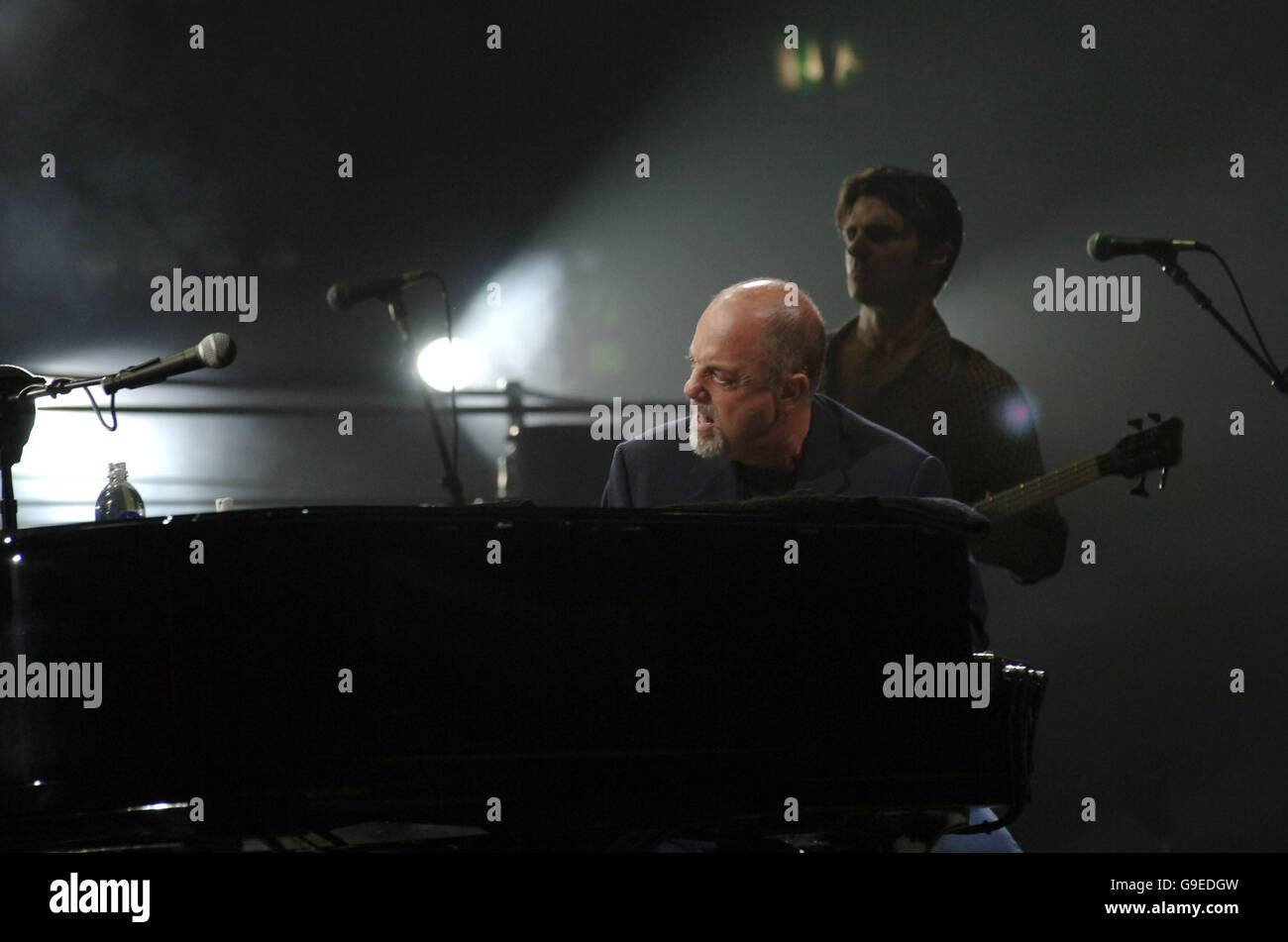 Billy Joel In Concert Stock Photo - Alamy