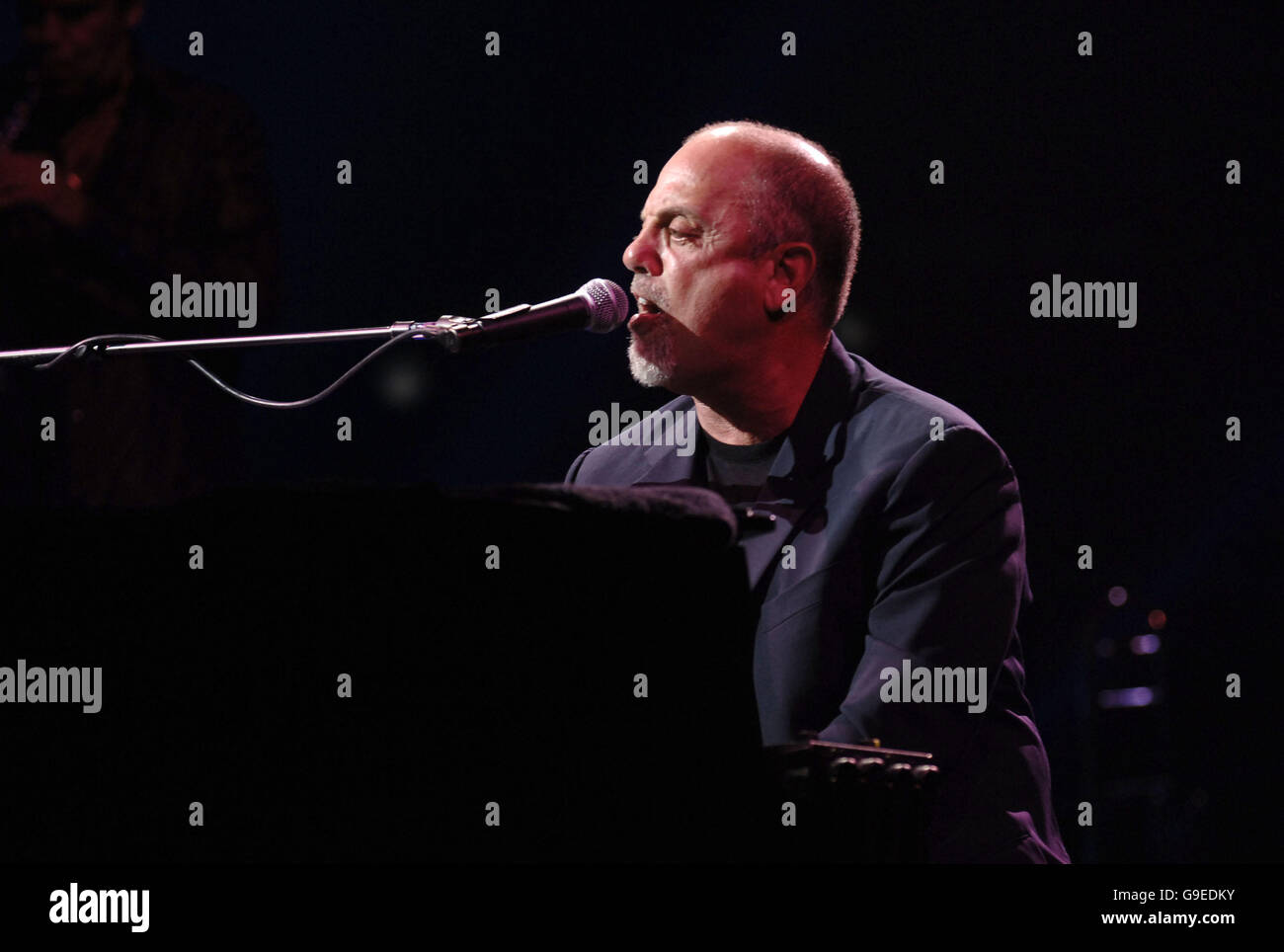 Billy Joel In Concert Stock Photo - Alamy