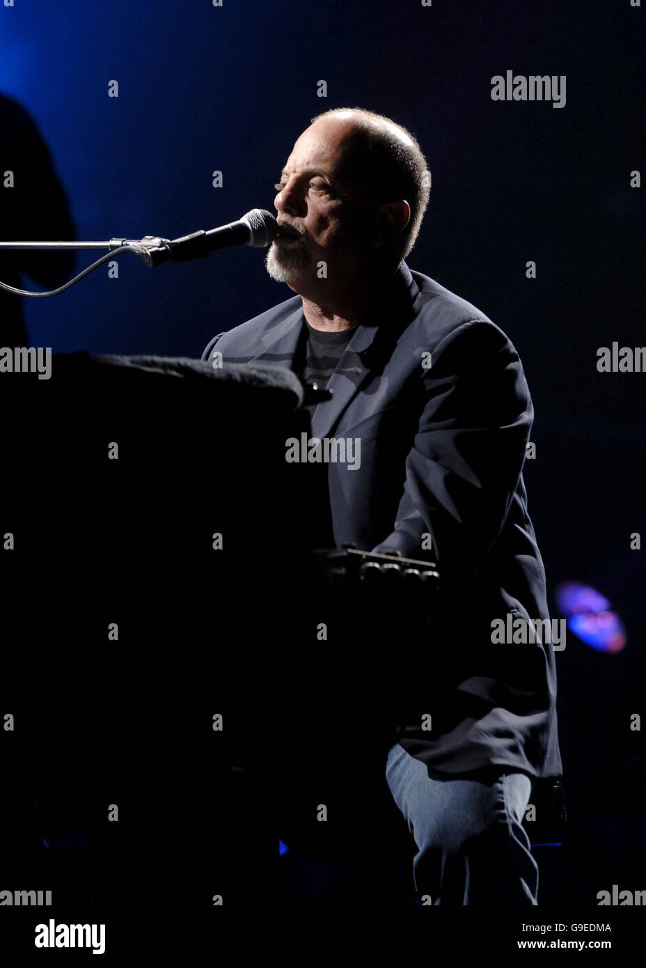 Billy Joel In Concert Stock Photo - Alamy