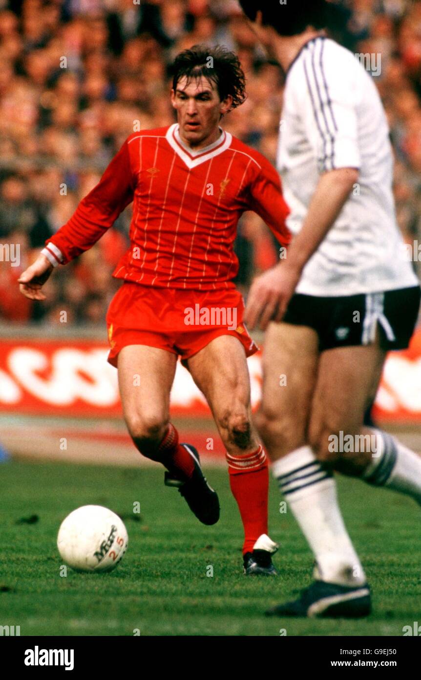 Soccer Milk Cup Final Liverpool v Manchester United Stock Photo Alamy