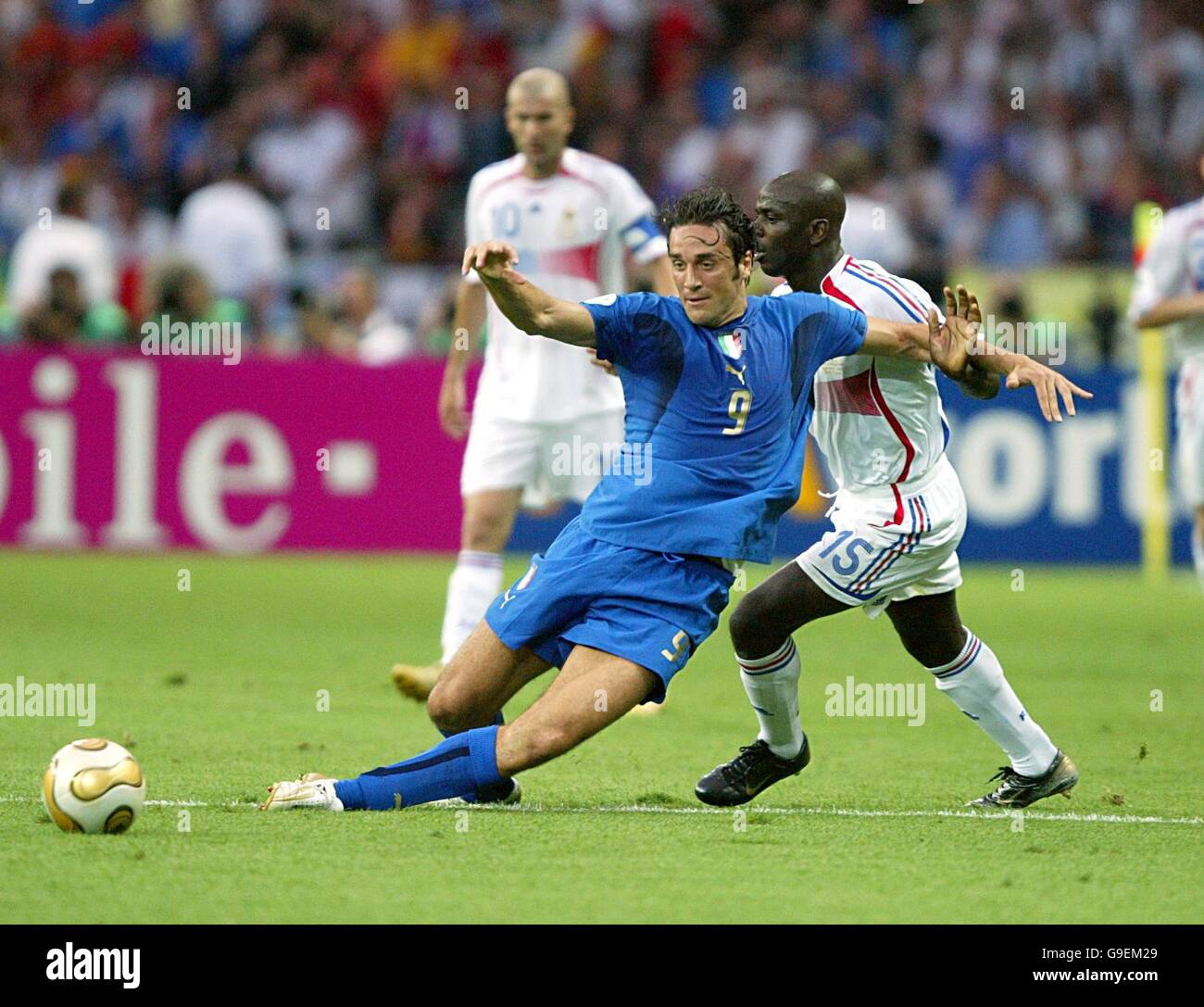 Lilian thuram world cup france hi-res stock photography and images