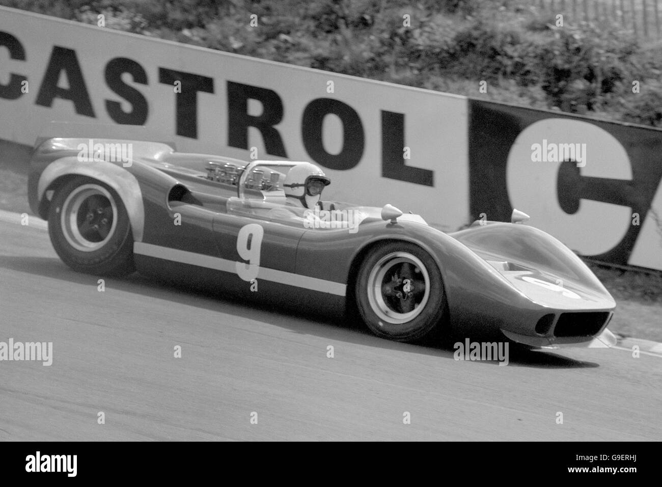 Castrol advert hi-res stock photography and images - Alamy