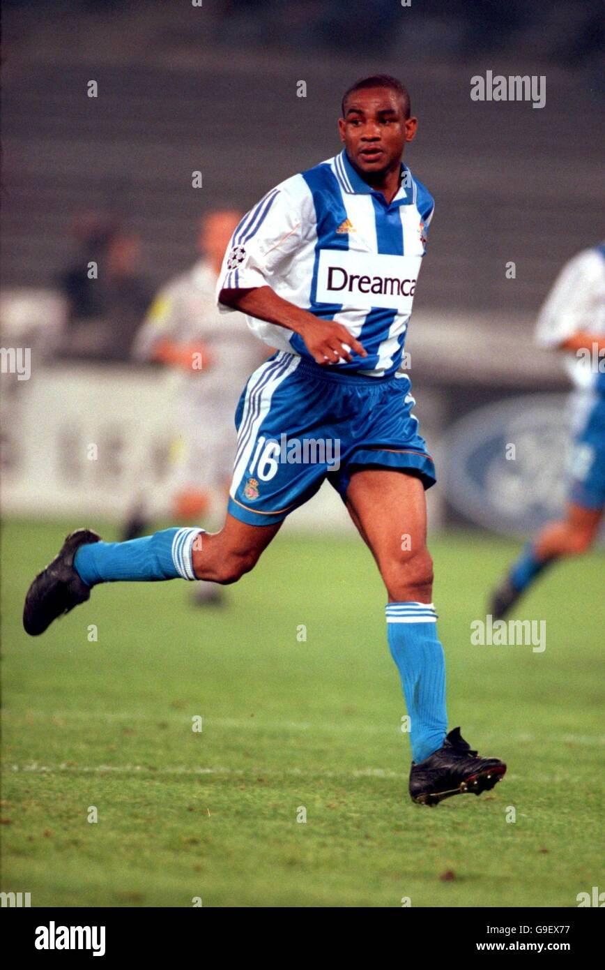 Soccer - UEFA Champions League - Group E - Juventus v Deportivo La Coruna. Cesar Sampaio, Deportivo La Coruna Stock Photo