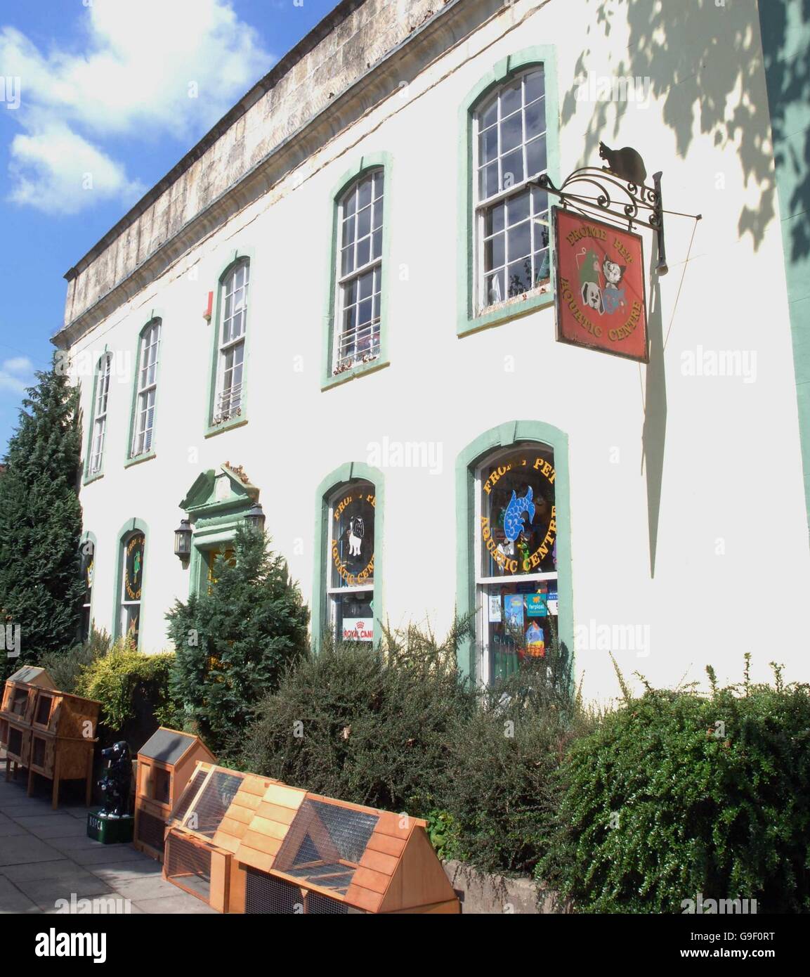 The Frome Pet and Aquatic centre where Micky the Macaw was stolen during a burglary. Stock Photo