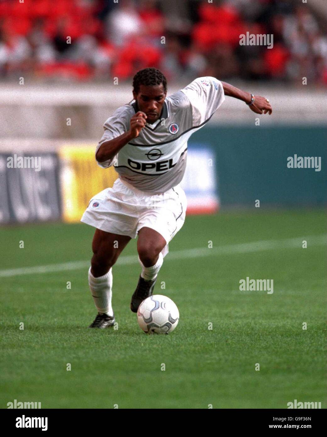 Jay jay okocha paris hi-res stock photography and images - Alamy