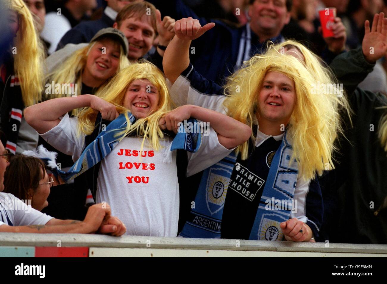Buy wigs dundee hotsell