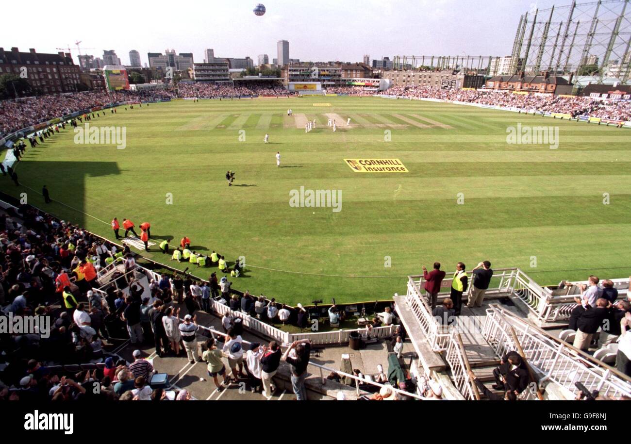 A general view of The Oval as England fans prepare to rush onto the playing field to celebrate England's first series win over the West Indies for 31 years Stock Photo