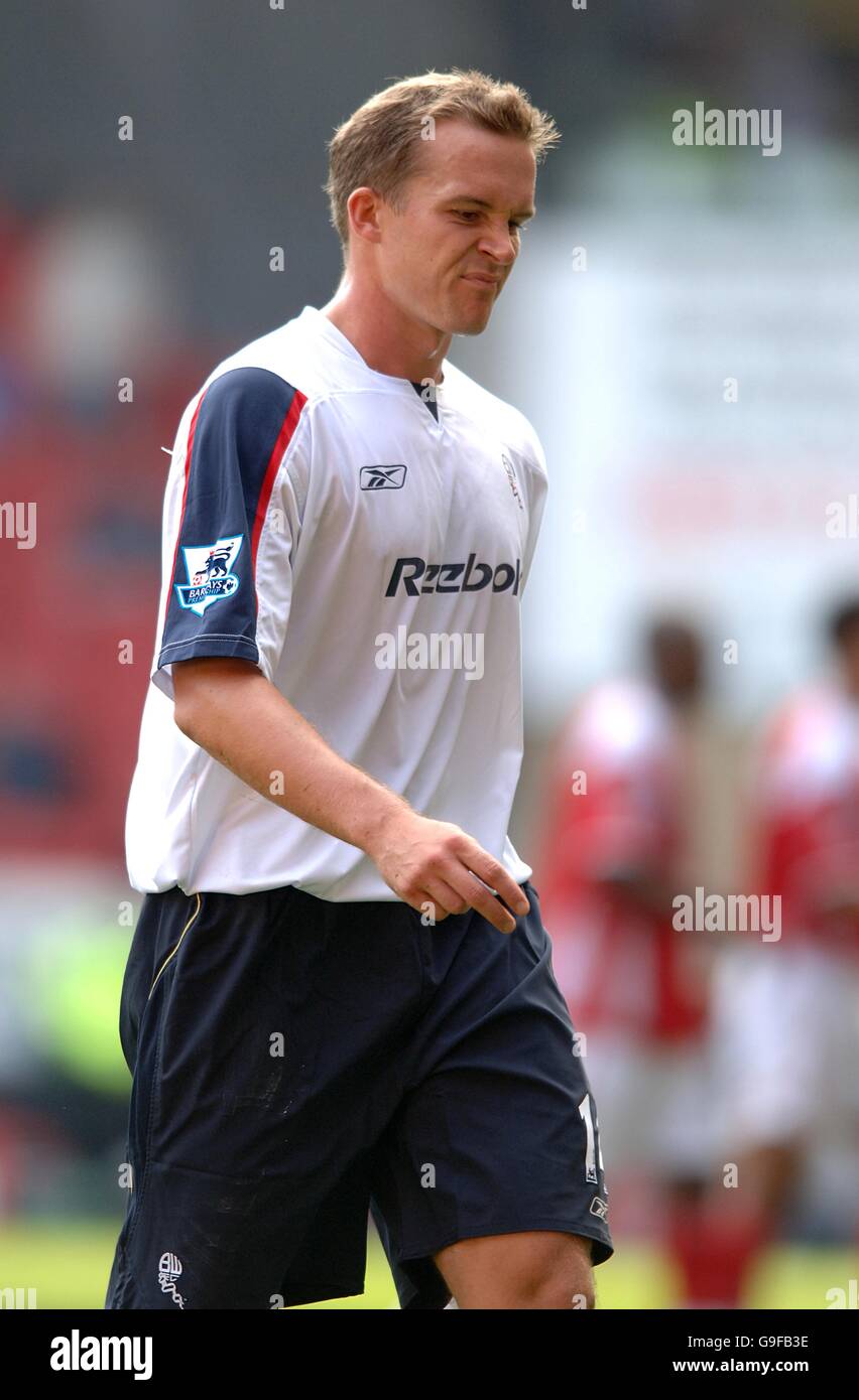 Soccer - FA Barclays Premiership - Charlton Athletic v Bolton Wanderers ...