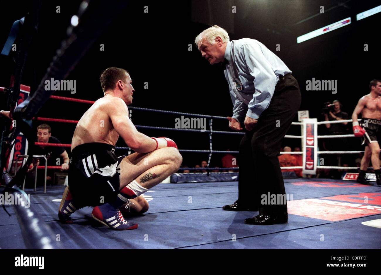 Boxing - WBO Super-Middleweight Championship - Joe Calzaghe v Richie Woodhall Stock Photo