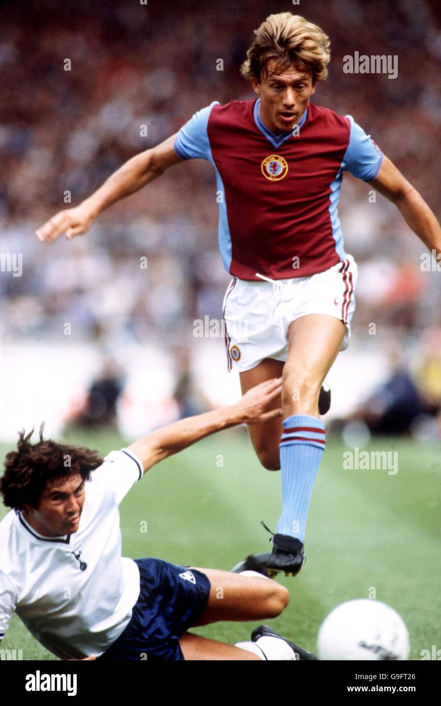 Soccer - FA Charity Shield - Aston Villa v Tottenham Hotspur Stock Photo