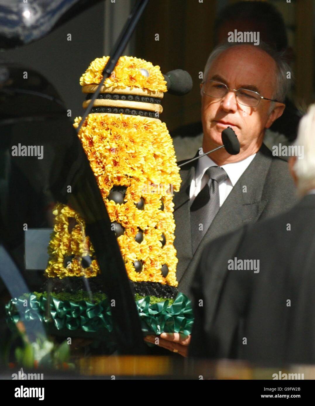 News funeral balcony hi-res stock photography and images - Alamy